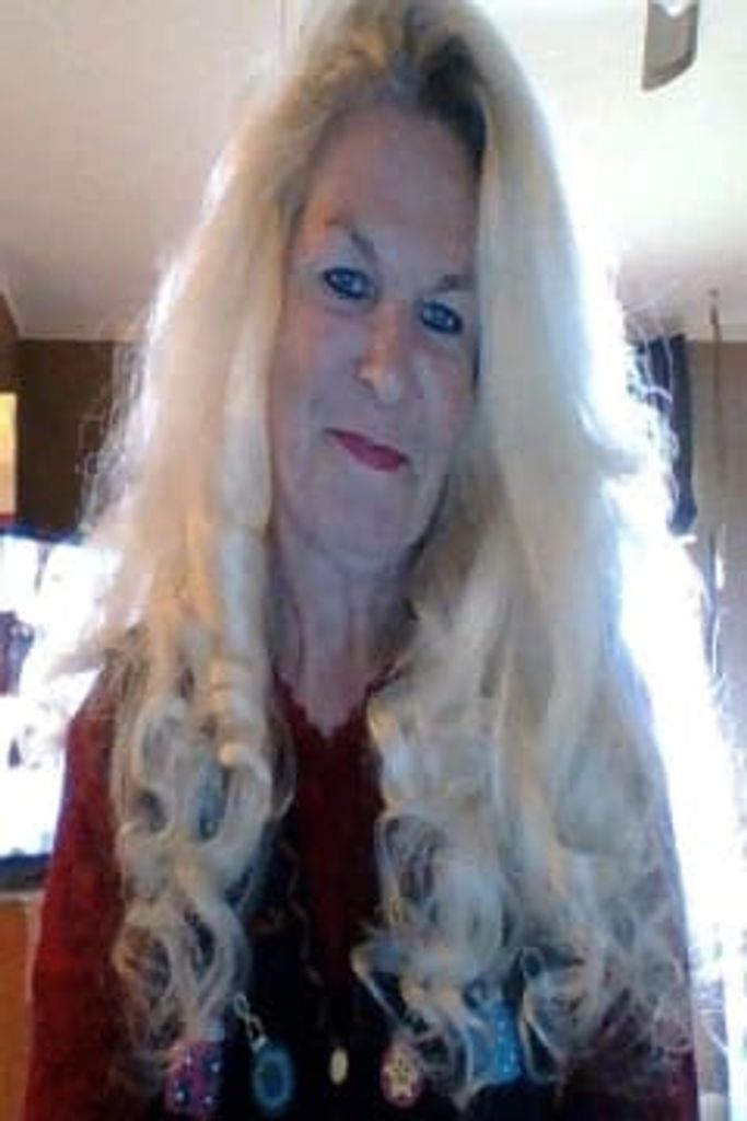 Ms. Sara  Strickland
