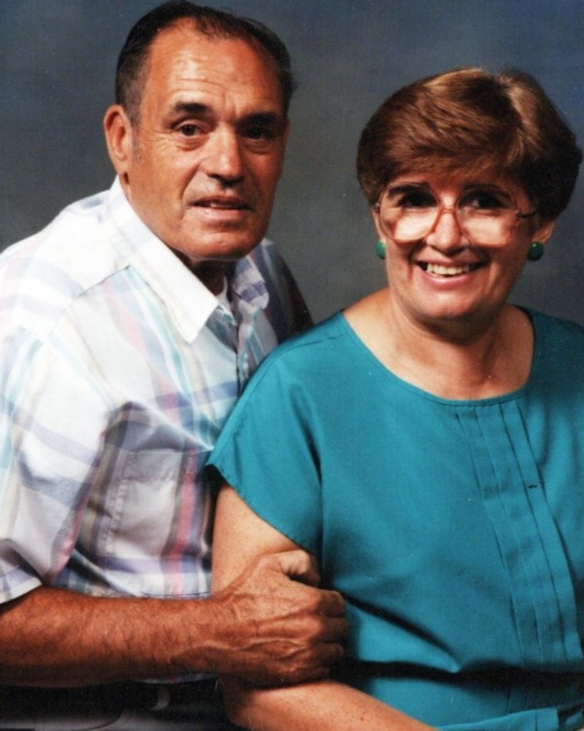 Waldtraut "Vickie" Heidt Lee