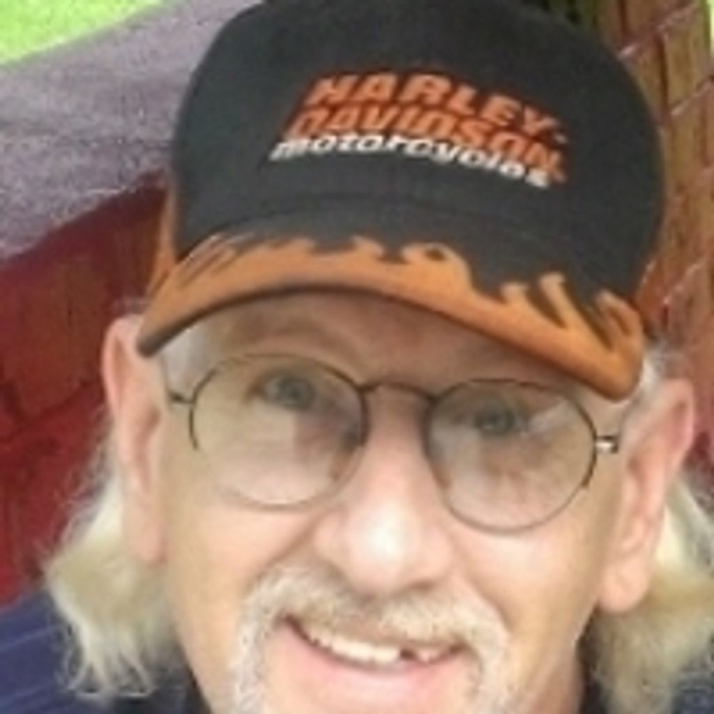 Bruce D Henson