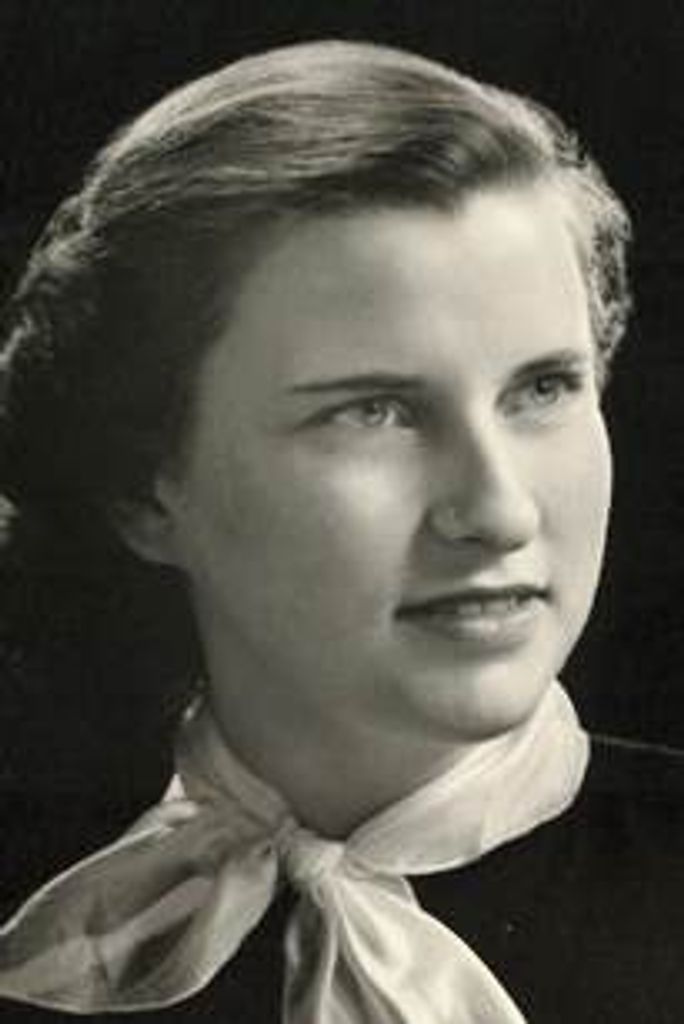 Gwendolyn "Gwen" Buscho