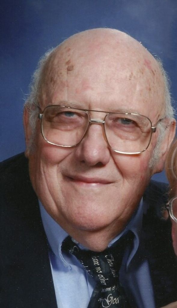 Eugene Melvin Hollembeak Profile Photo