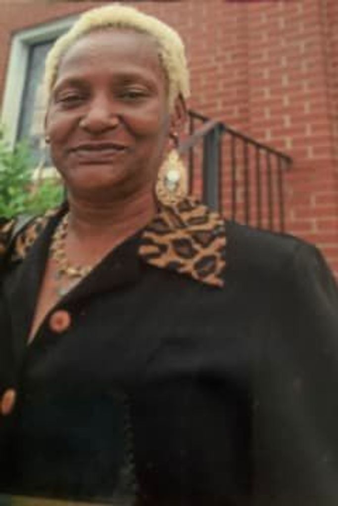 Vivian Hooker Profile Photo