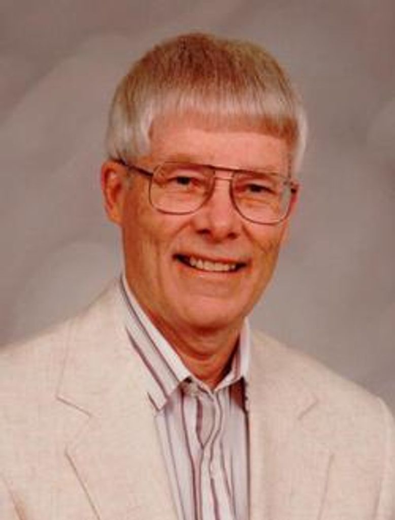 Robert D Brown Profile Photo