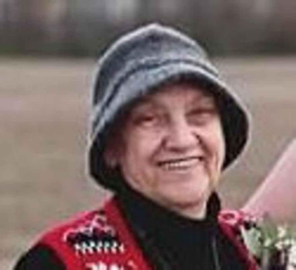 Emma Marie Larson Profile Photo