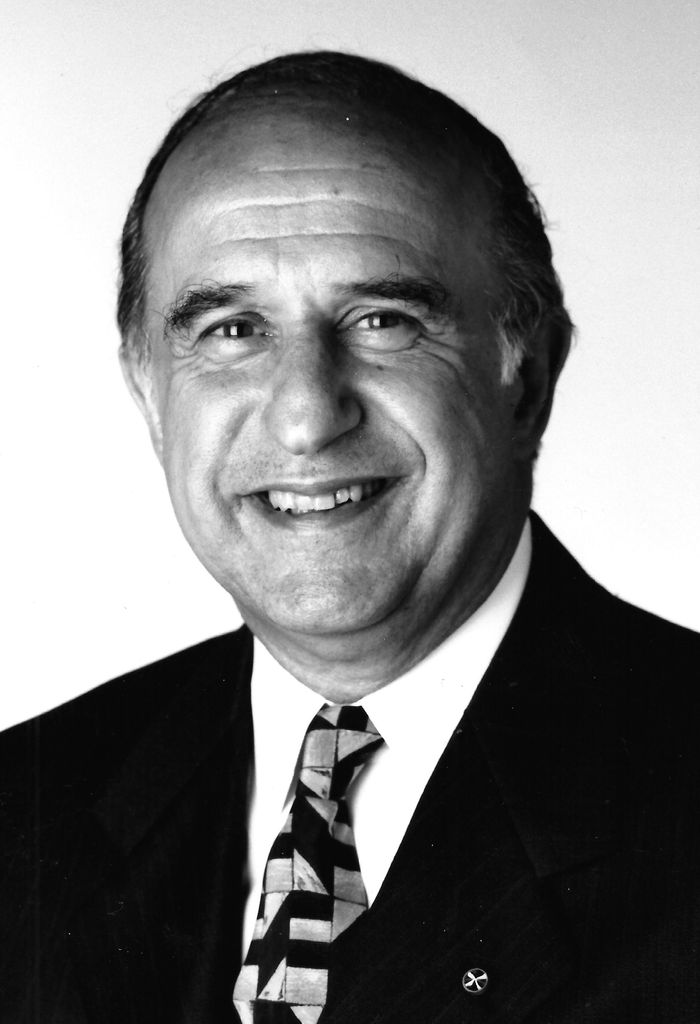 James P. Argires, Md