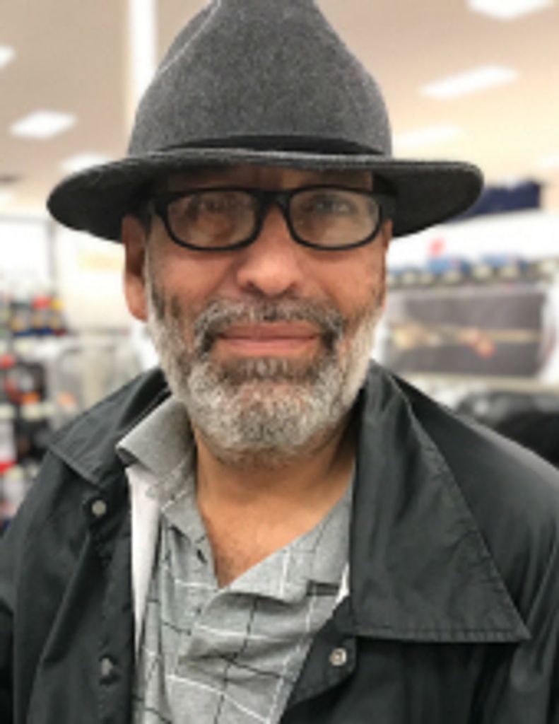Ismael M Perez