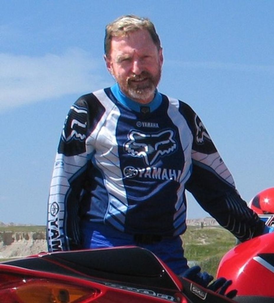 Dale Edwin Thomas