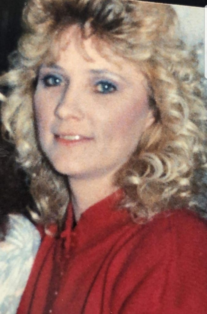 Edna L. Schierholz Profile Photo