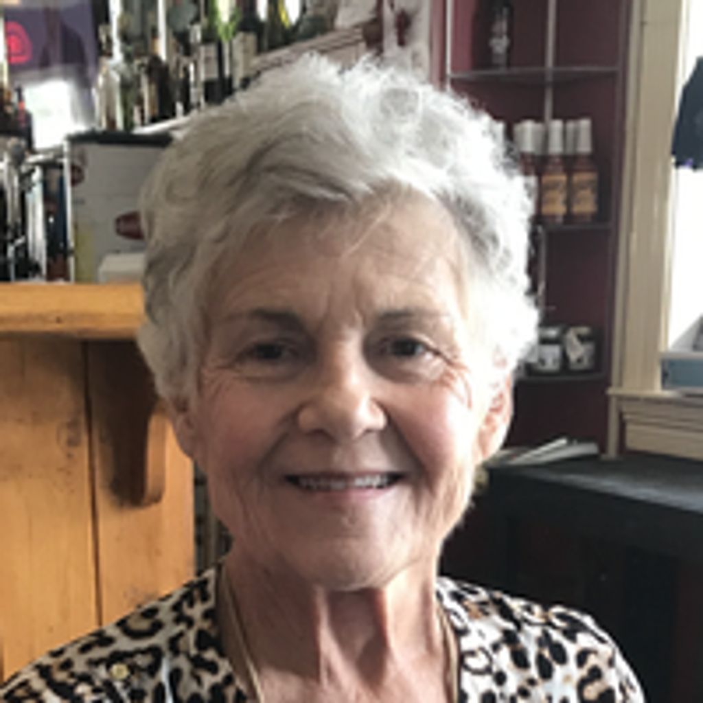 Delores Chaumont Profile Photo
