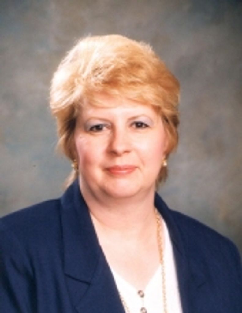 Shirley Maxine Adams