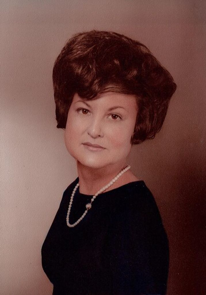 Caroline Bishop Long Profile Photo