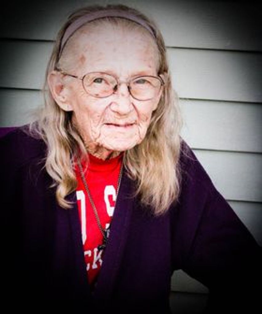 Margie Ivetta (Knisley)  Lloyd Profile Photo