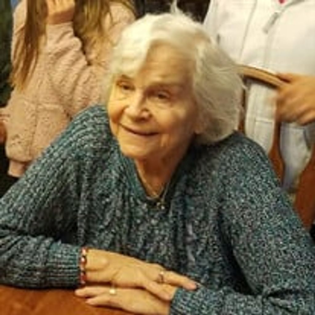 Nada Louise Smith