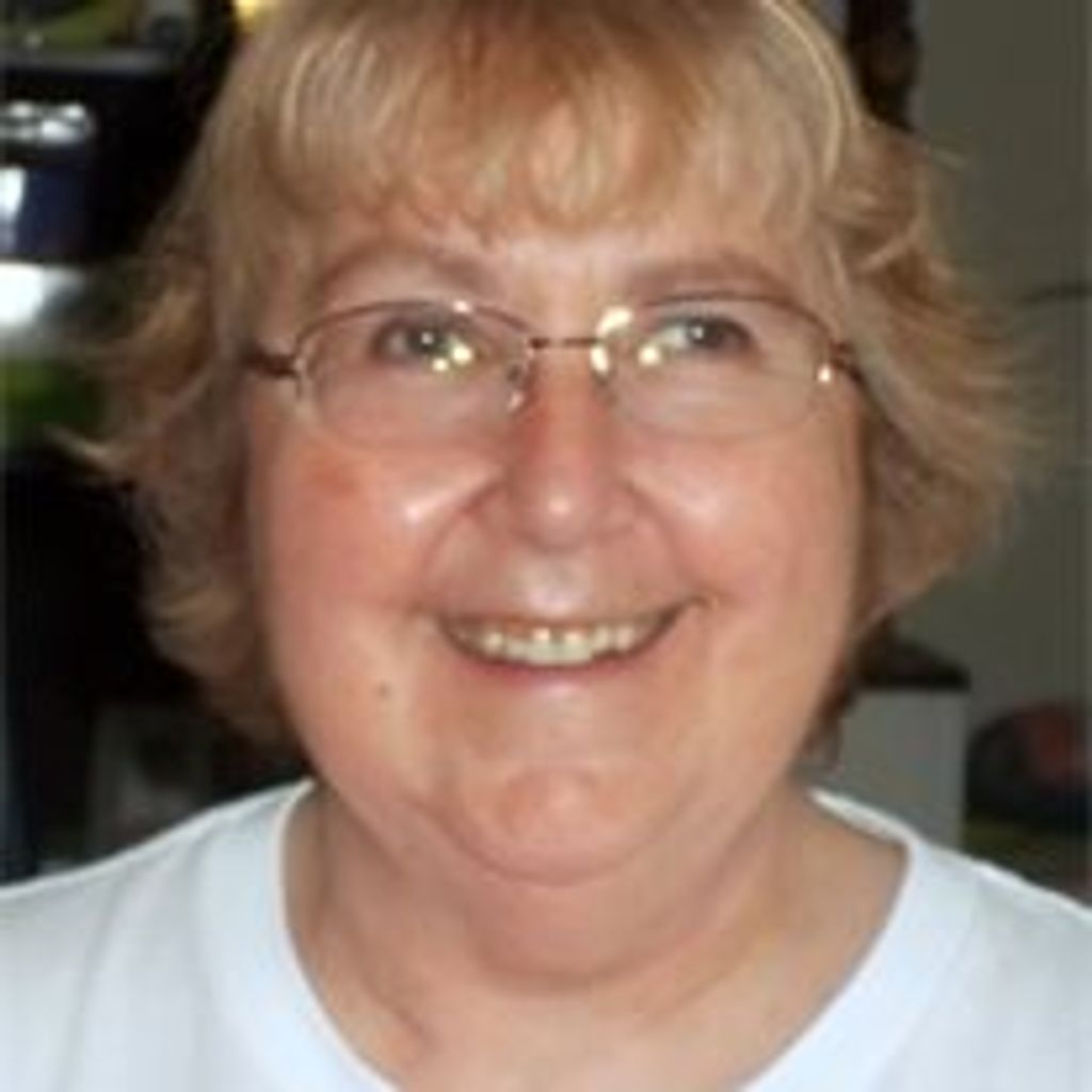 Linda "Montalbano" Yaddow