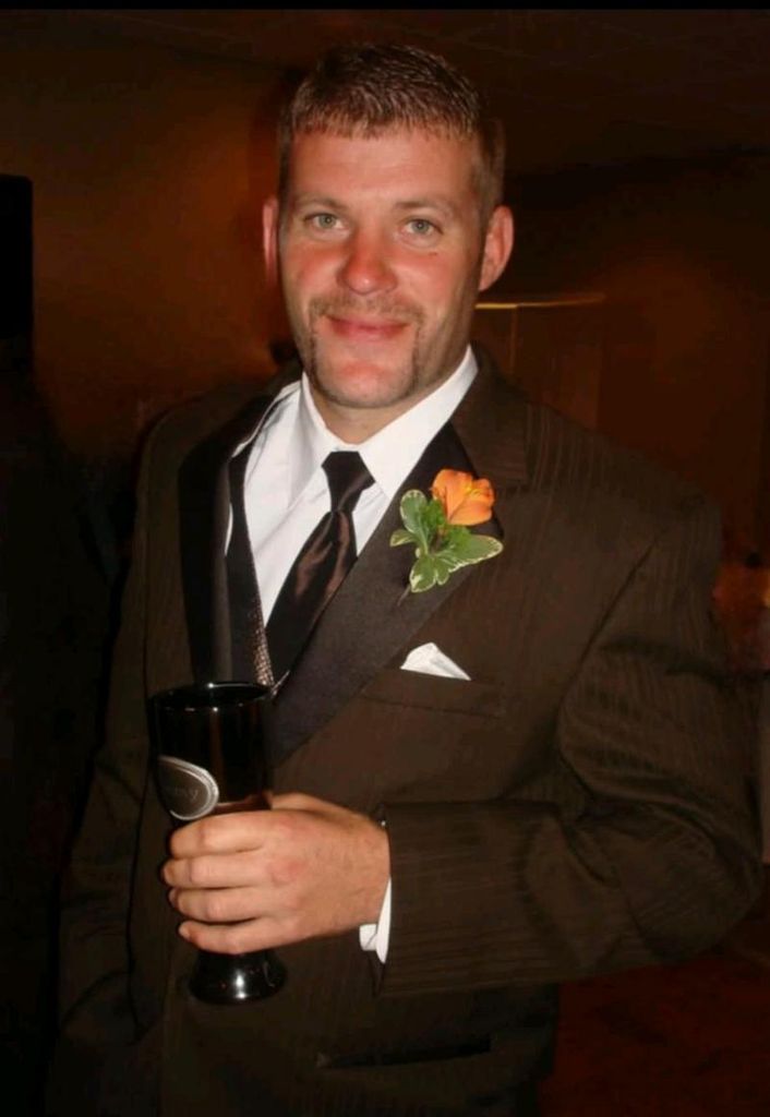 Andrew Thomas Strong Profile Photo