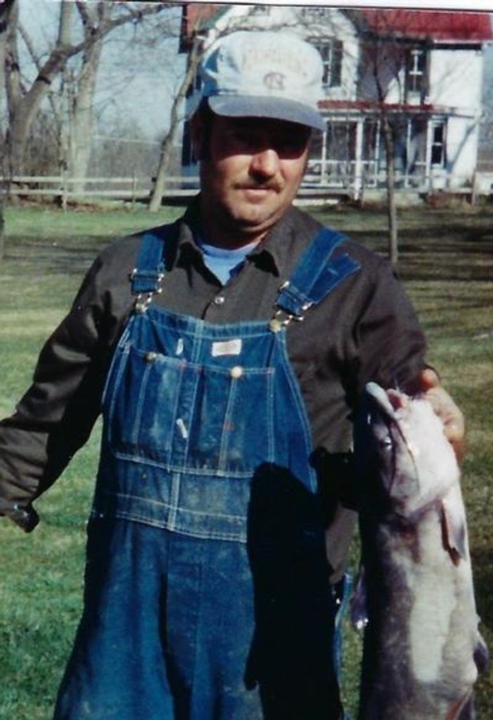 Robert Lewis Miller Profile Photo