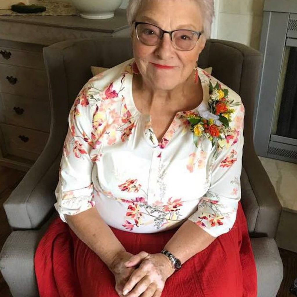 Suzanne   Bailey