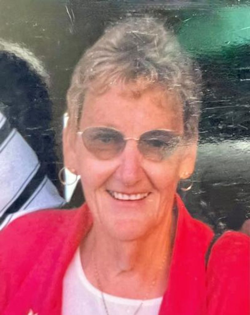 Louisa Grace Lee Profile Photo