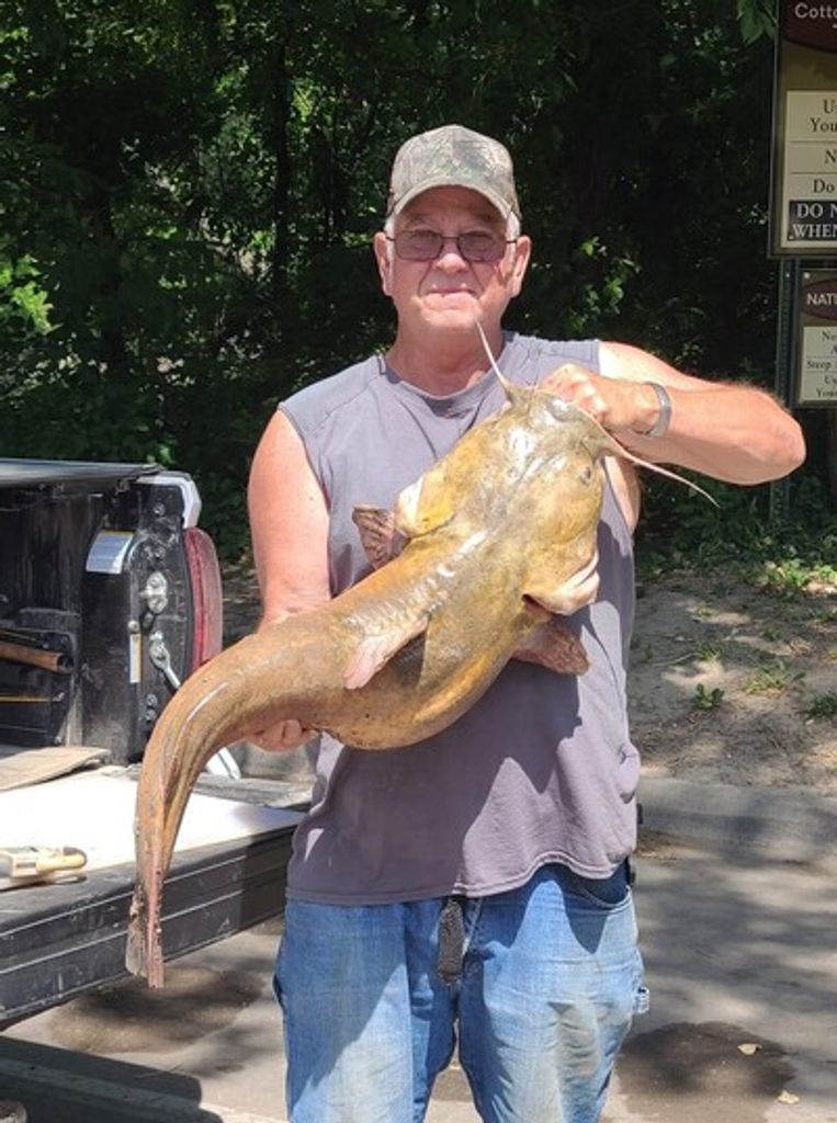 Terry Roger Knight Profile Photo