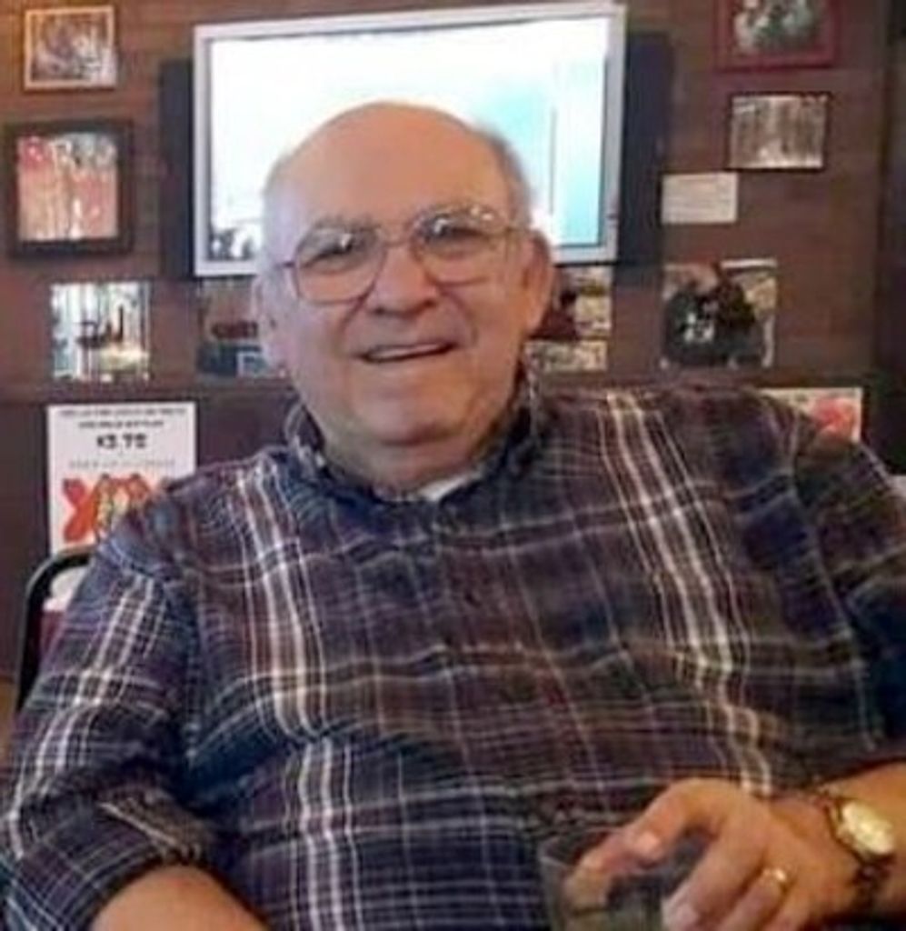 Arturo Flores Profile Photo