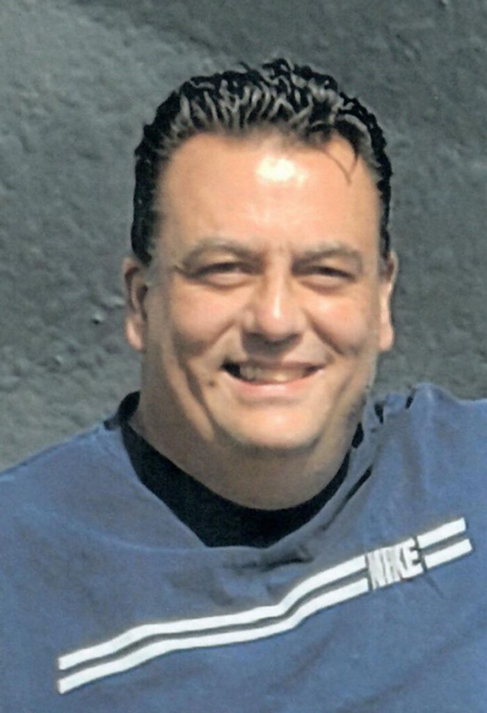 Neil Ray Ouellette Profile Photo