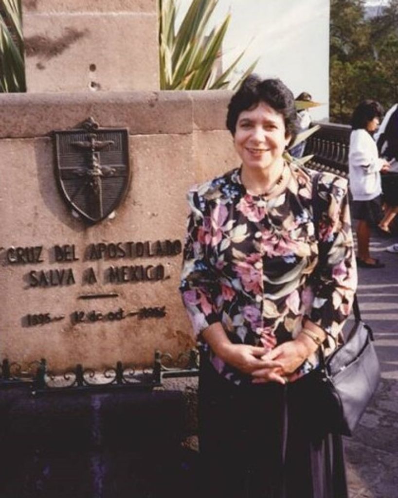 Ana M Contreras Profile Photo