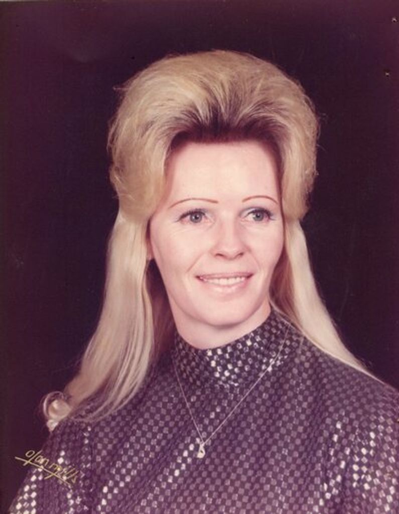 Emma Jo Saiz Profile Photo