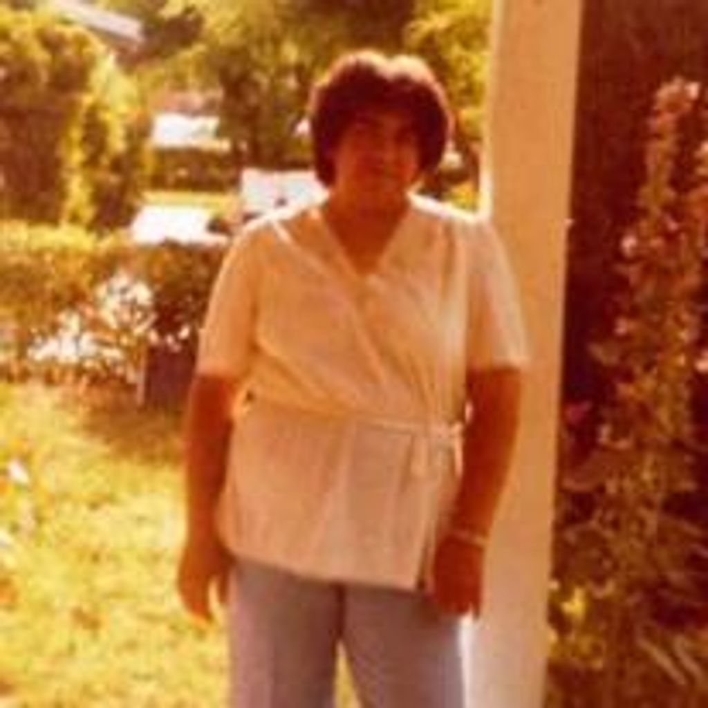 Maria "Tina" Hernandez
