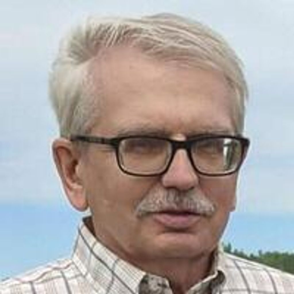 James W Gunhus
