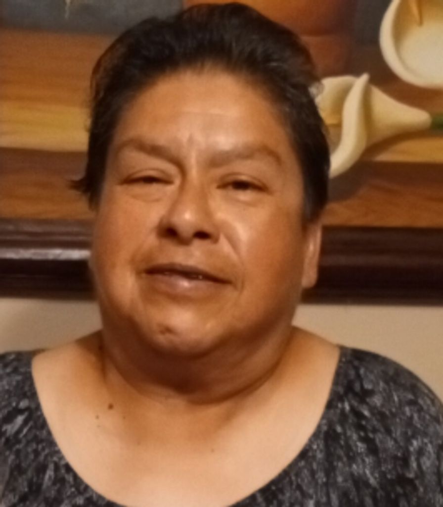 Eva M. Tinajero
