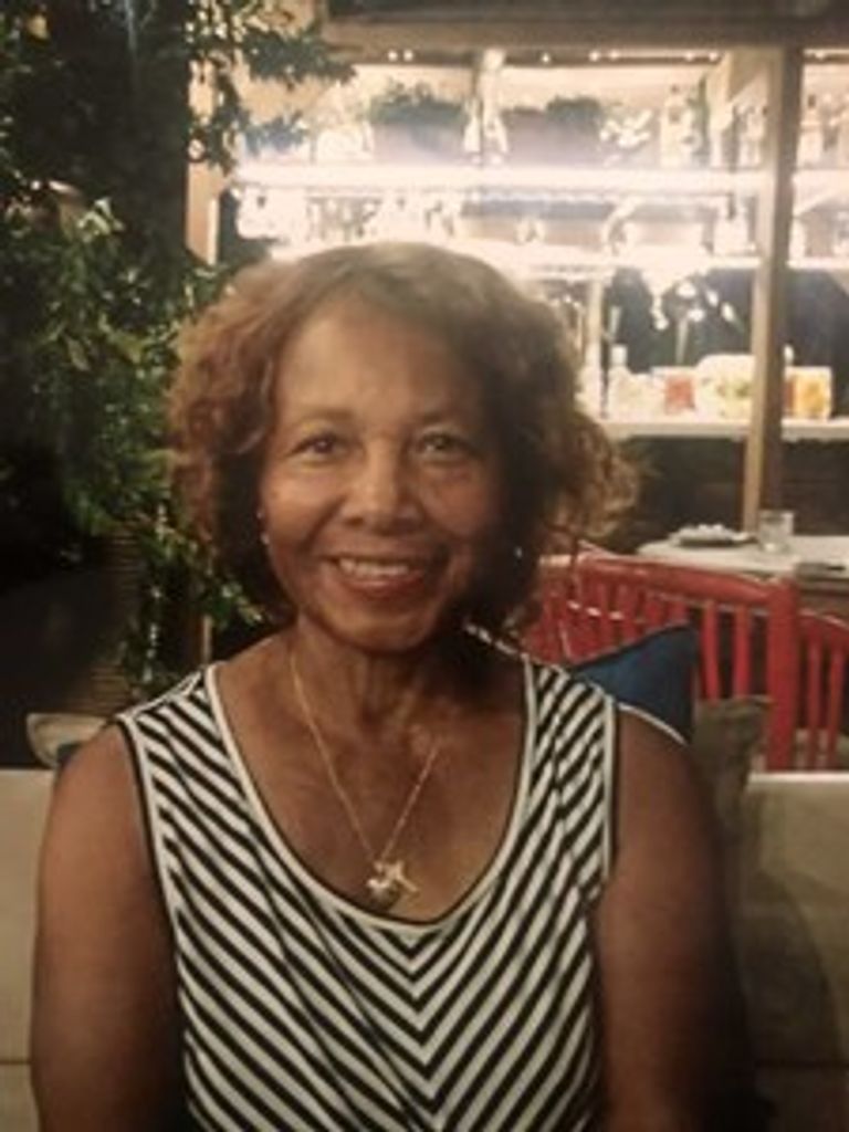 Carletta Owens Profile Photo