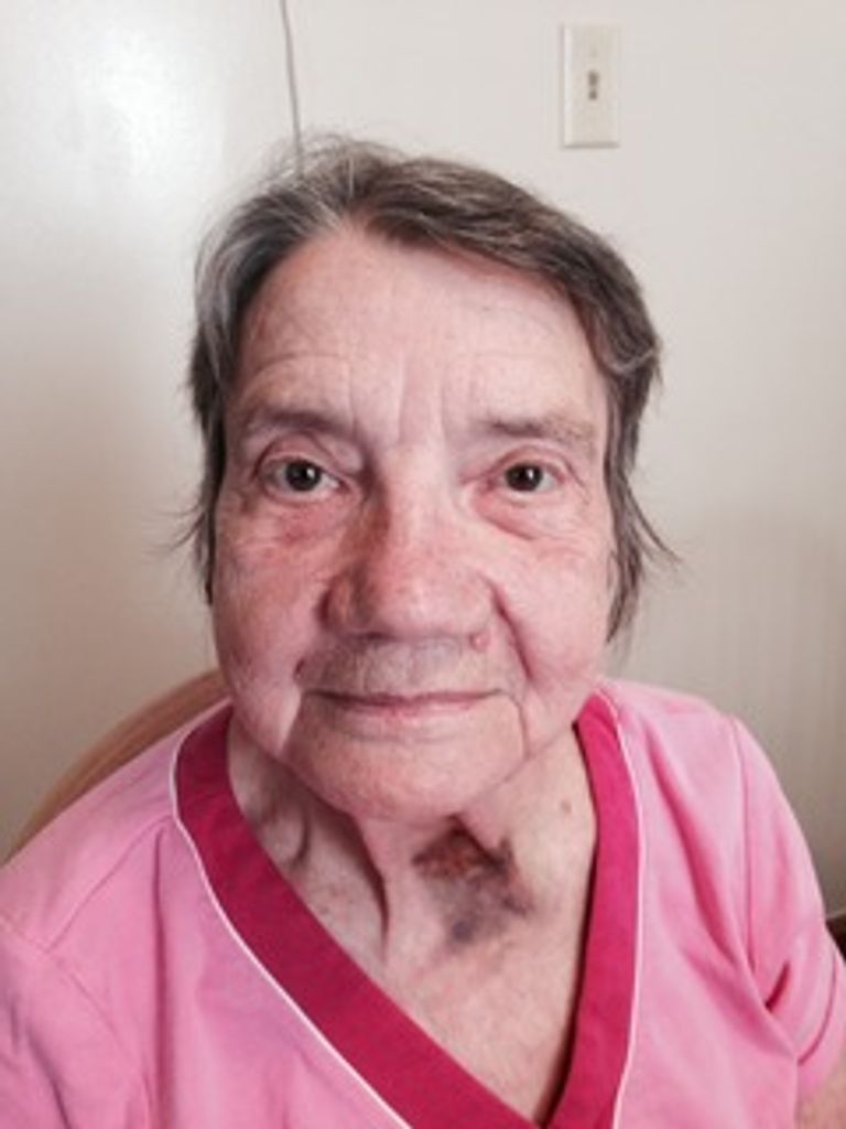 Lucy J Krepps