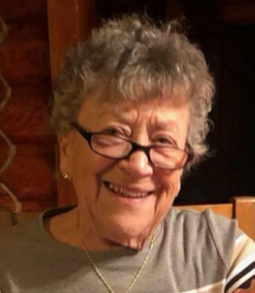 Elizabeth Mesisca (Costabile)