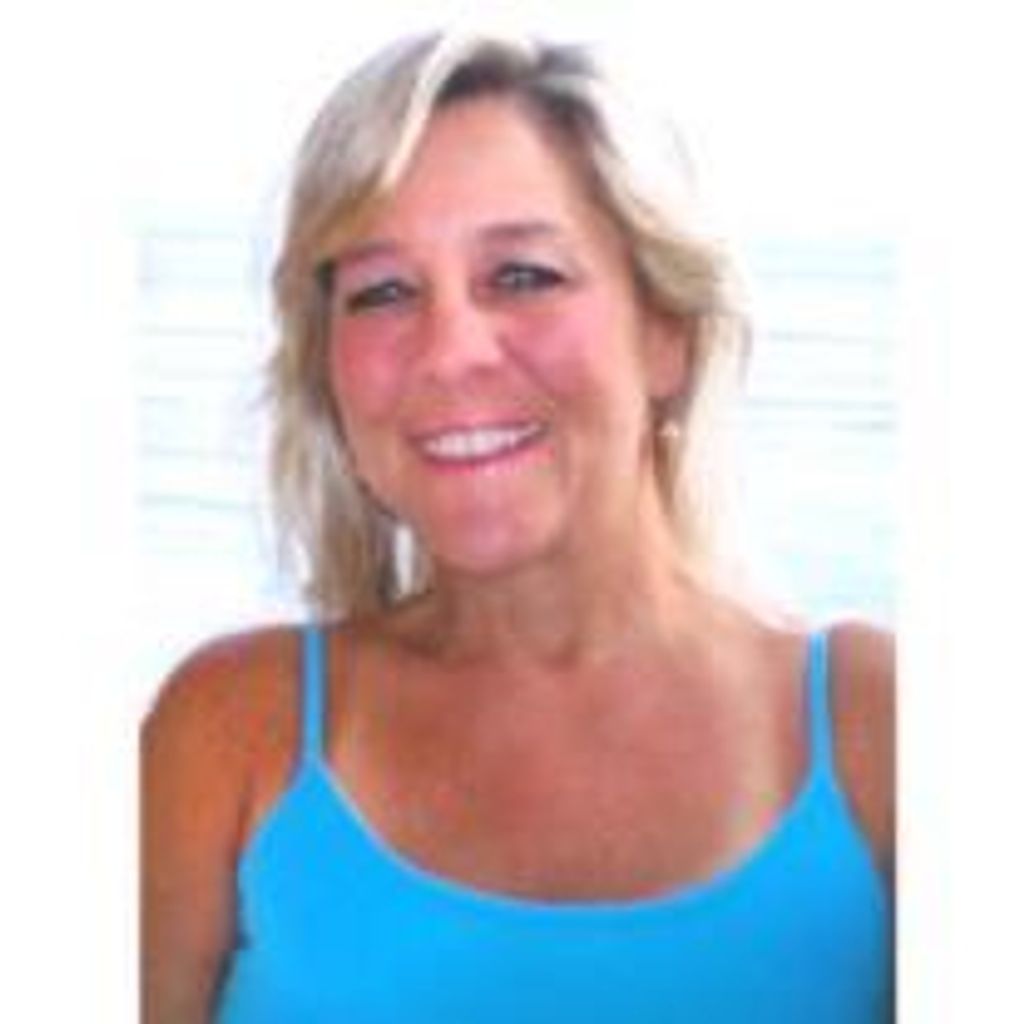 Julie Anne Caruana Profile Photo