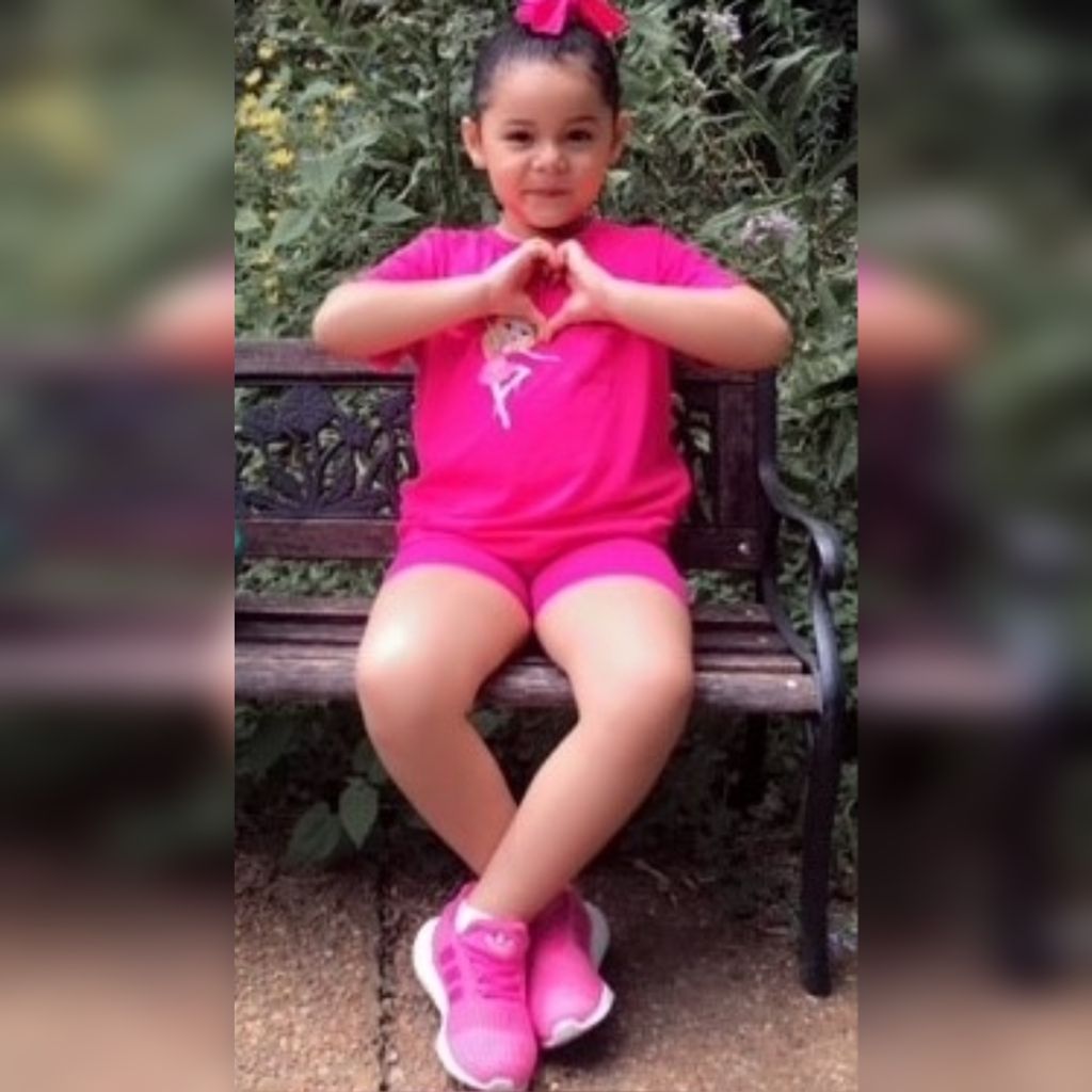 Ms. Leah Charlotte Flores Izaguirre