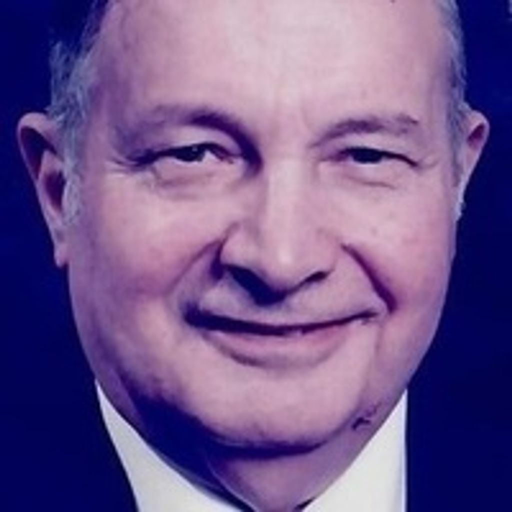Robert L Girol
