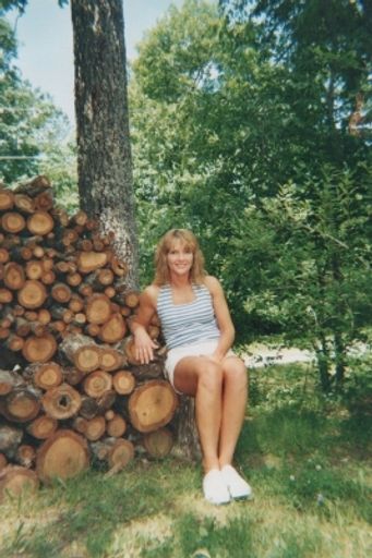 Kelly  Gore Hartupee photo gallery thumbnail 17 of 56