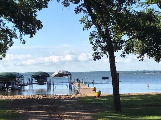 Sharon L. Bruck photo gallery thumbnail 41 of 170