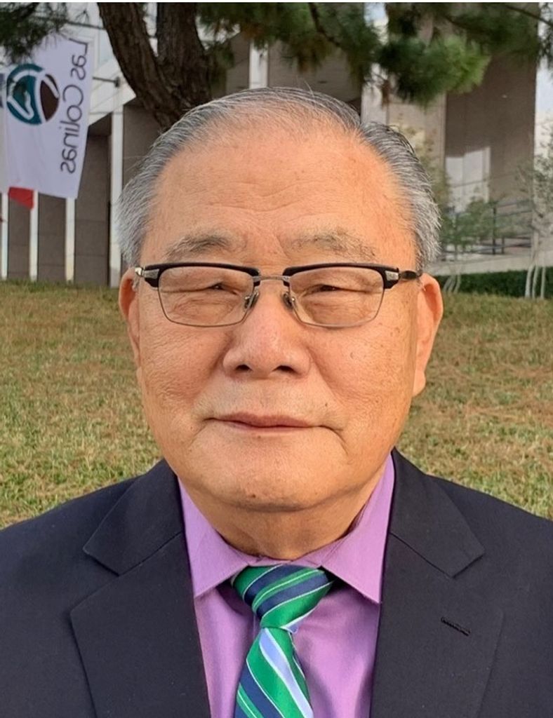 Nicholas Deajin Kang Profile Photo