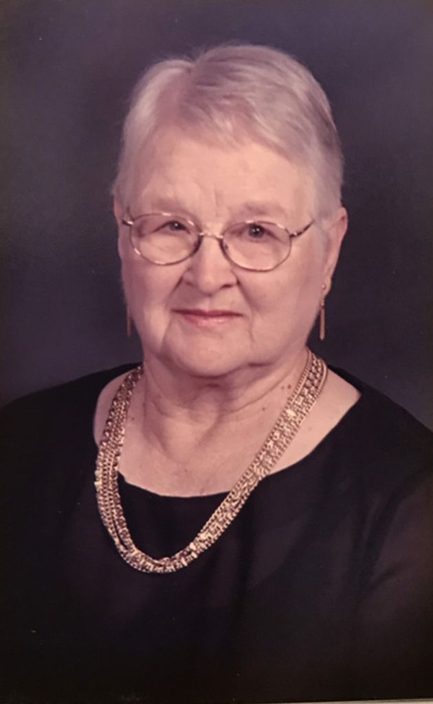 Vera Rose Small Profile Photo