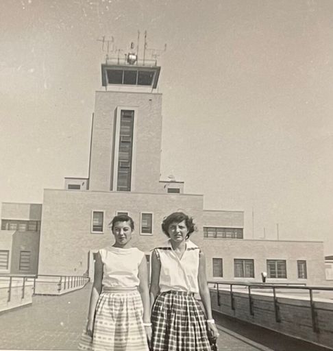 Betty L (Bradley)  Gillis photo gallery thumbnail 4 of 126