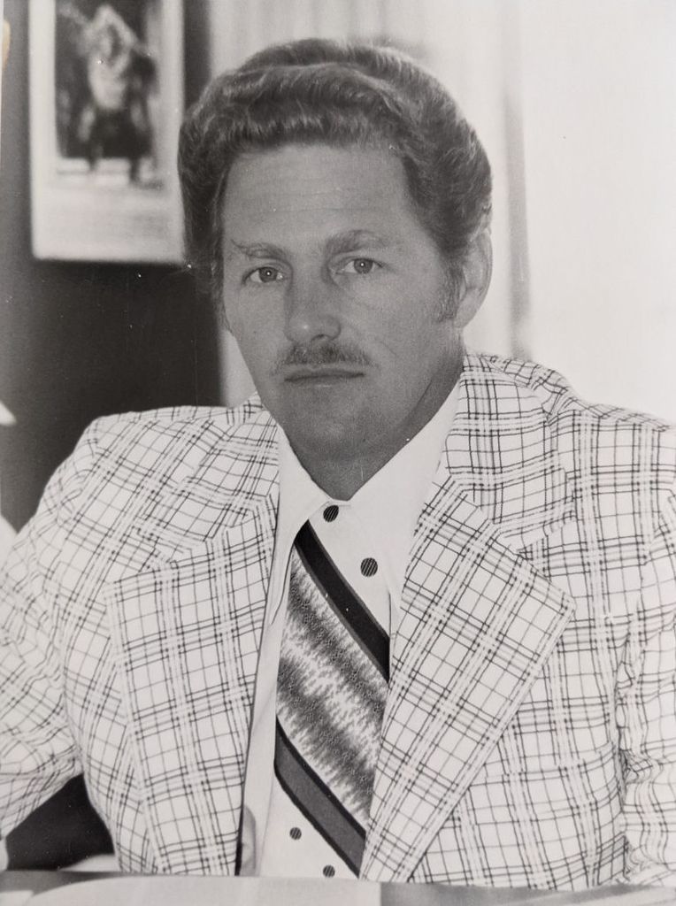 Donald Vander Hout