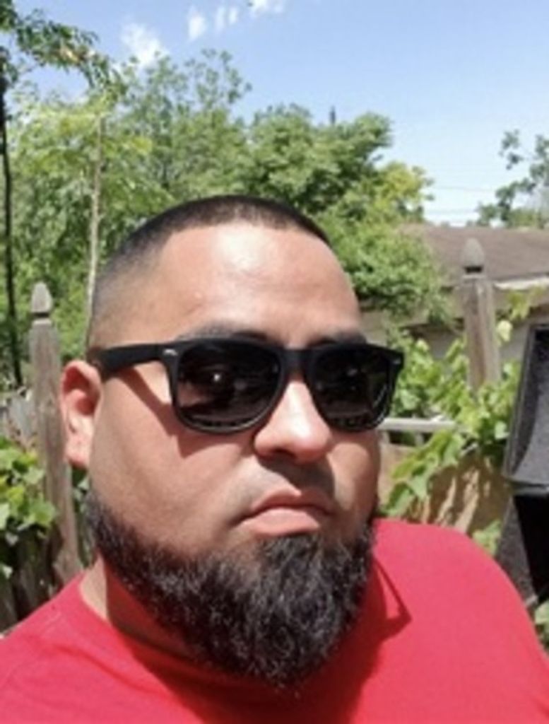 Rolan "Ro" Villarreal