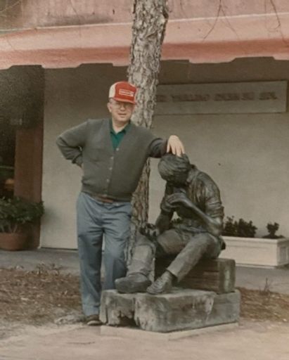Harold Janssen photo gallery thumbnail 7 of 17