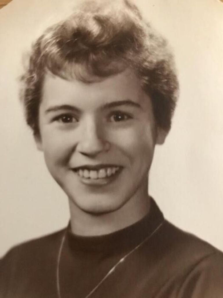 Theresa C. (Medeiros)  Fernandes