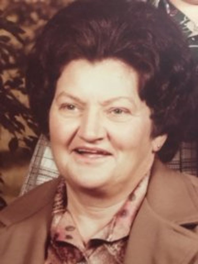 Elizabeth "Liz" (Hitt)  O'Neal