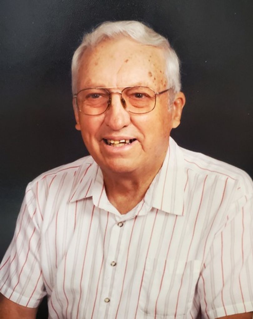 Moyier Elwood Horton