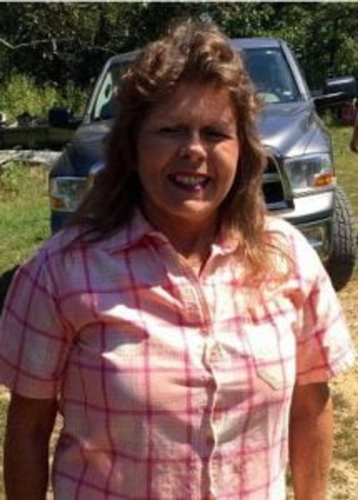 Shelly Lovins Profile Photo