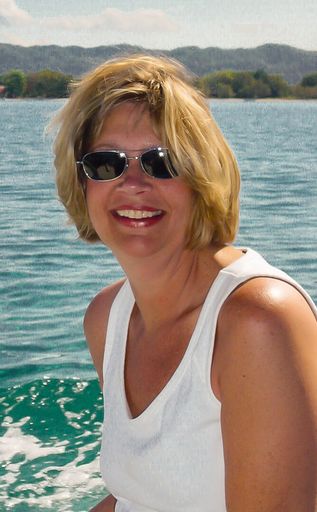 Gloria H. Catlett photo gallery thumbnail 8 of 134