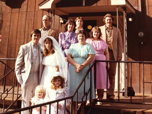 Evelyn (Howard)  Muncy photo gallery thumbnail 14 of 68